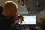 Otwarcie szkolnej strzelnicy laserowej szkoły mundurowej w I LO PUL im. 111 Eskadry Myśliwskiej w Wołominie., Krzysztof Kudera